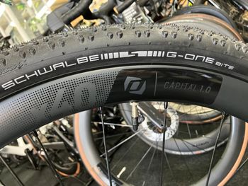 Used Scott Addict Gravel 20 2024 2024 Road & Gravel, White — image 3 of 6