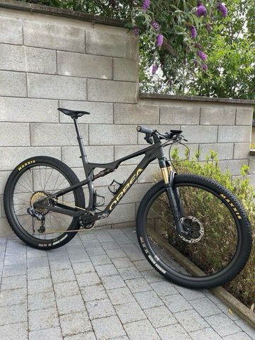 Gebrauchtes Orbea Oiz SRAM X01 Eagle AXS 2023 Mountainbike, Schwarz, 29 — Bild 2 von 3