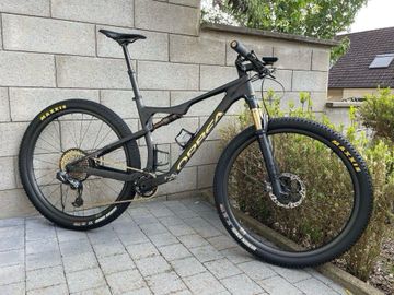 Gebrauchtes Orbea Oiz SRAM X01 Eagle AXS 2023 Mountainbike, Schwarz, 29 — Bild 3 von 3