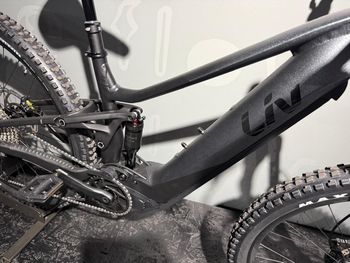 Použité Liv Embolden E+ 1 Pro 2023 2023 Mountainbike — obrázek 3 z 12