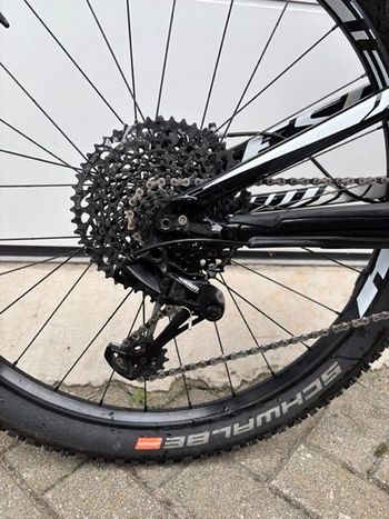 Tweedehands Specialized Enduro SRAM GX Eagle 2016 Mountainbike — afbeelding 14 van 22
