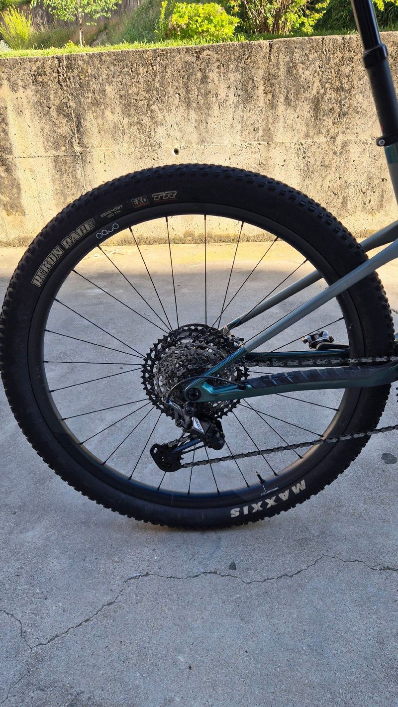 Orbea Oiz Shimano XTR 2025 Mountainbike usato, Verde — immagine 3 di 18