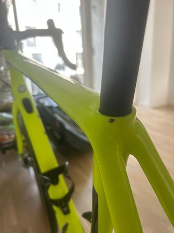 Used Cannondale Synapse SRAM Red eTap 2018 Road & Gravel, Green — image 8 of 13