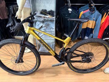 Used Berria MAKO 8 2024 2024 Mountainbike, Black, 29 — image 1 of 7