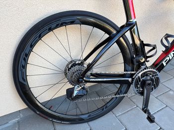 Käytetty Pinarello F9 2024 Road & Gravel — kuva 4 / 5