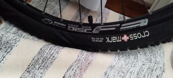 Black Mountain Cycles San Andreas 2000 Mountainbike usato, Nero — immagine 2 di 9