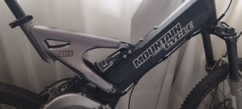 Black Mountain Cycles San Andreas 2000 Mountainbike usato, Nero — immagine 8 di 9