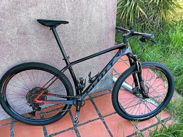 Used Scott Scale 940 2022 2022 Mountainbike, Black, 29 — image 1 of 3
