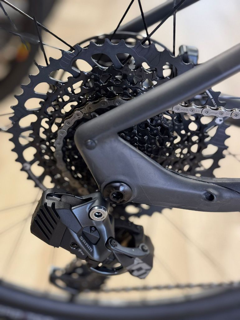 Mondraker DUSTY XR 2023 2023 Road & Gravel usato, Blu — immagine 4 di 9