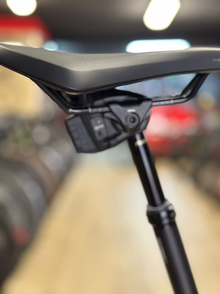 Mondraker DUSTY XR 2023 2023 Road & Gravel usato, Blu — immagine 3 di 9
