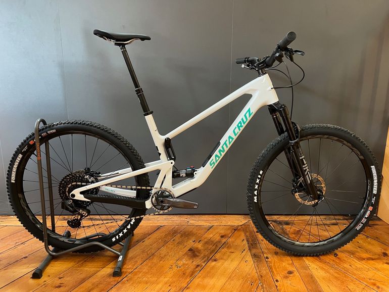 Brugt Santa Cruz Tallboy SRAM GX Eagle AXS 2024 Mountainbike — billede 1 af 3
