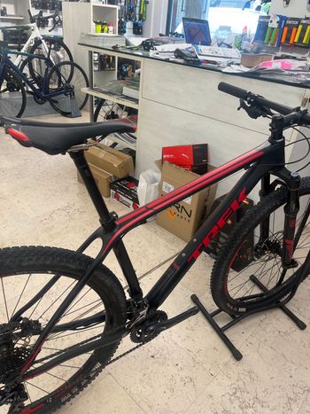 Trek Superfly 9.6 2016 2016 Mountainbike usato, Nero — immagine 5 di 5