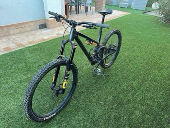 Commencal META SX OHLINS EDITION 2022 2022 Mountainbike usato, Grigio chiaro — immagine 17 di 17