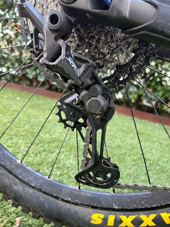 Commencal META SX OHLINS EDITION 2022 2022 Mountainbike usato, Grigio chiaro — immagine 13 di 17