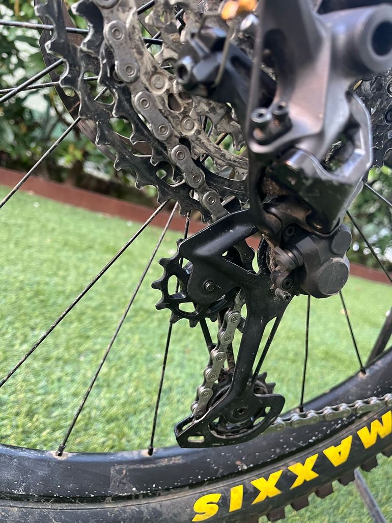 Commencal META SX OHLINS EDITION 2022 2022 Mountainbike usato, Grigio chiaro — immagine 6 di 17