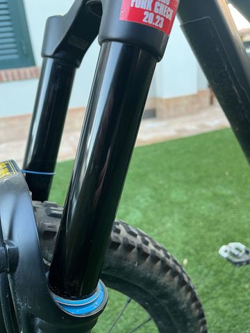 Commencal META SX OHLINS EDITION 2022 2022 Mountainbike d'occasion — image 8 sur 17