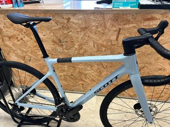Scott ADDICT 50 (2025) 2025 Road & Gravel usato, Blu — immagine 10 di 13