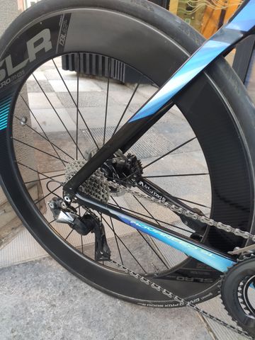 Używany Giant Propel Advanced SL 0 Disc 2018 2018 Road & Gravel — zdjęcie 5 z 5