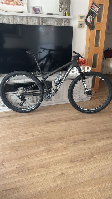 Used Specialized Epic SRAM GX Eagle AXS 2024 Mountainbike, Black — image 2 of 5