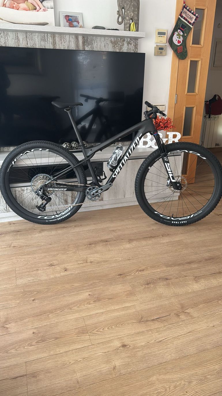 Specialized Epic SRAM GX Eagle AXS 2024 Mountainbike d'occasion — image 2 sur 5
