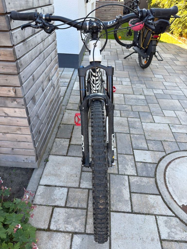 Used Ghost Hybride SL AMR S4.7+ LC 2020 2020 Mountainbike, White — image 9 of 11