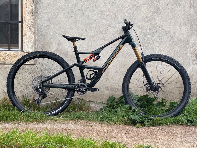 Used Orbea OCCAM LT M-TEAM 2024 2024 Mountainbike, Green, 29 — image 1 of 5