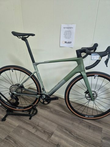 Used Superior XR 9.5 2025 Road & Gravel, Green — image 2 of 7