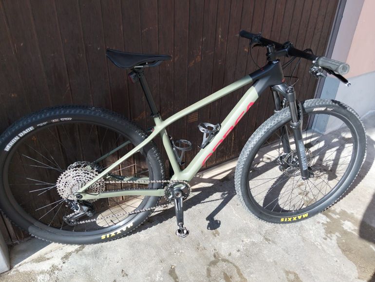 Orbea Alma Shimano Deore XT 2023 Mountainbike usato, Verde — immagine 2 di 4