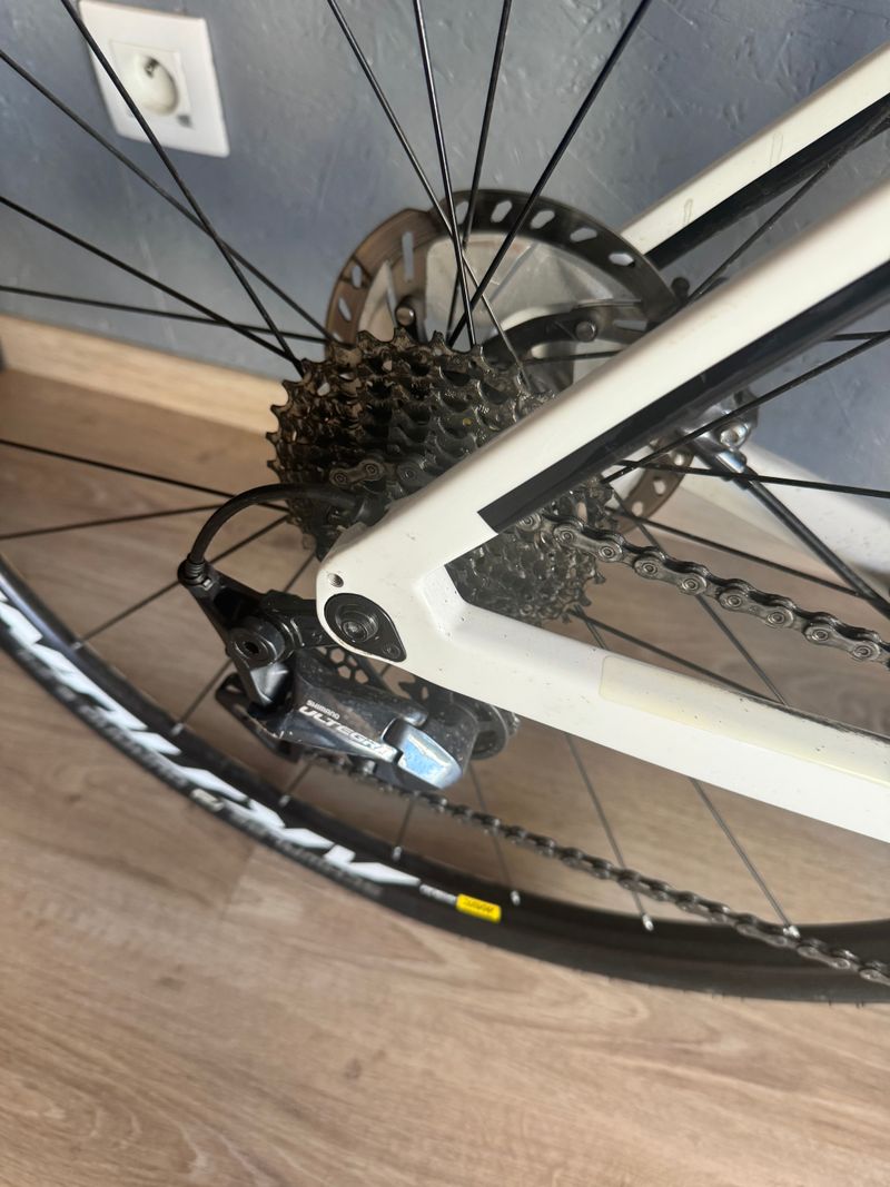 Used CUBE Custom Shimano Deore 2022 Mountainbike, White — image 3 of 3