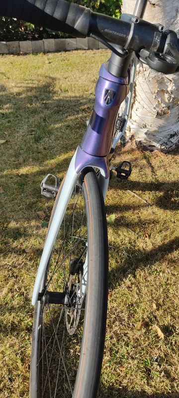 Trek Émonda SL 6 2024 2024 Road & Gravel usato, Viola — immagine 14 di 15