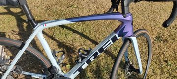 Trek Émonda SL 6 2024 2024 Road & Gravel usato, Viola — immagine 2 di 15