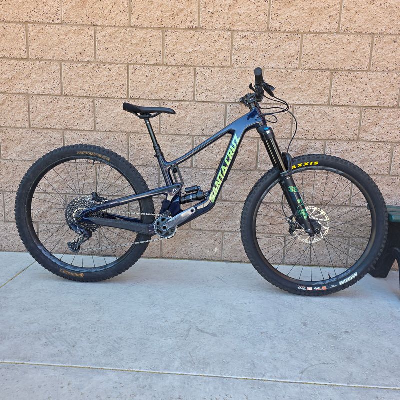 Used Santa Cruz MEGATOWER S / Carbon C 2023 2023 MTB