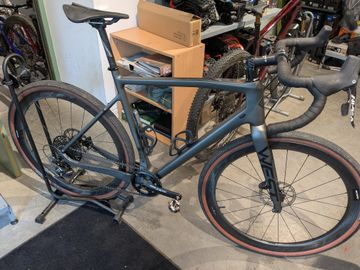 Megamo WEST 10 2023 2023 Road & Gravel de segunda mano, Gris claro — imagen 1 de 4