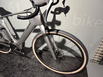 Gebrauchtes Cannondale Synapse Neo Allroad 2 2024 Road & Gravel, Hellgrau — Bild 9 von 9