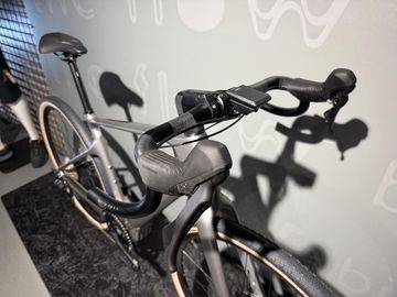 Gebrauchtes Cannondale Synapse Neo Allroad 2 2024 Road & Gravel, Hellgrau — Bild 2 von 9