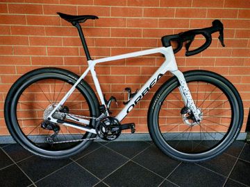 Używany Orbea TERRA M20iTEAM 2024 2024 Road & Gravel — zdjęcie 4 z 19