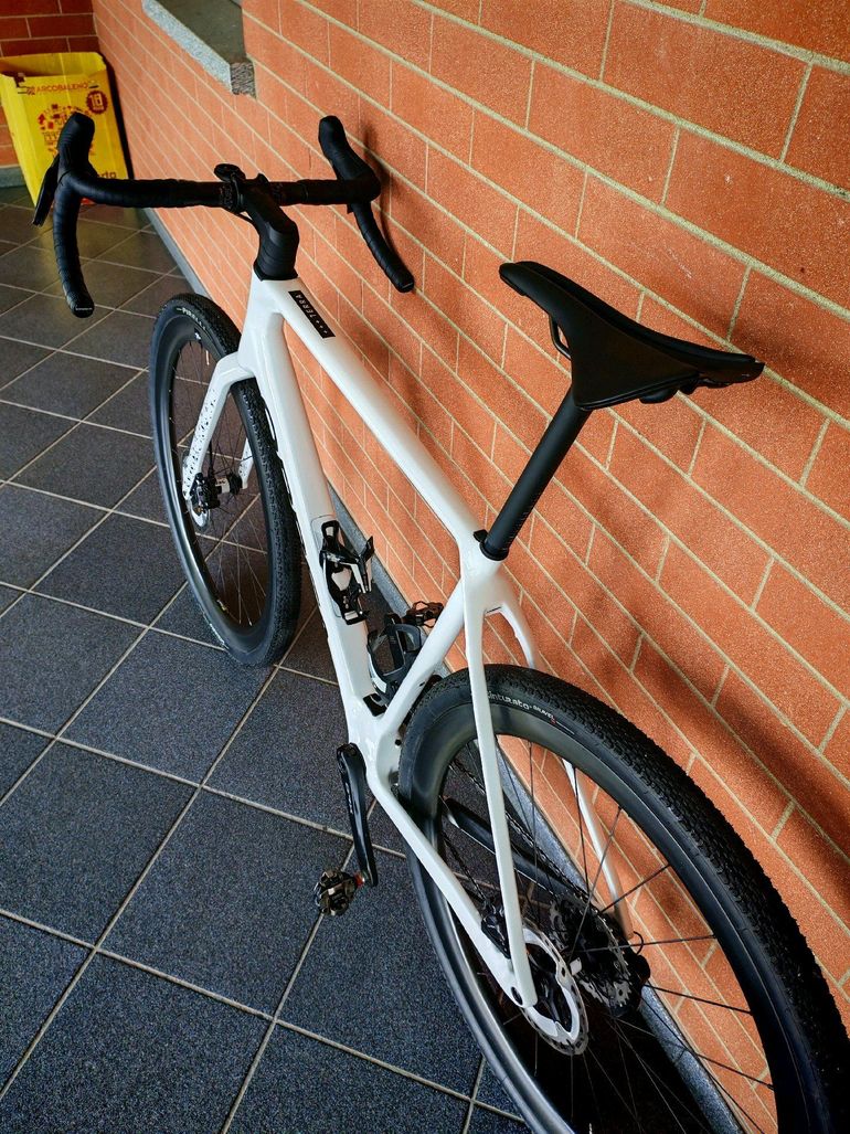 Used Orbea TERRA M20iTEAM 2024 2024 Road & Gravel, White — image 14 of 19