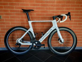 Brugt Orbea ORCA AERO M20iLTD 2024 2024 Road & Gravel — billede 14 af 14