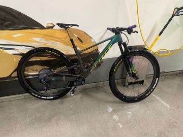 Brugt Scott Spark RC Team Issue AXS 2023 2023 Mountainbike — billede 1 af 8