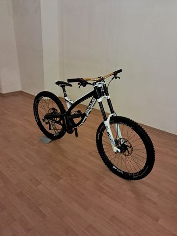 BULLS Wild Core Team 2019 Mountainbike d'occasion — image 1 sur 35