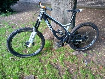 Used BULLS Wild Core Team 2019 Mountainbike, White — image 3 of 6