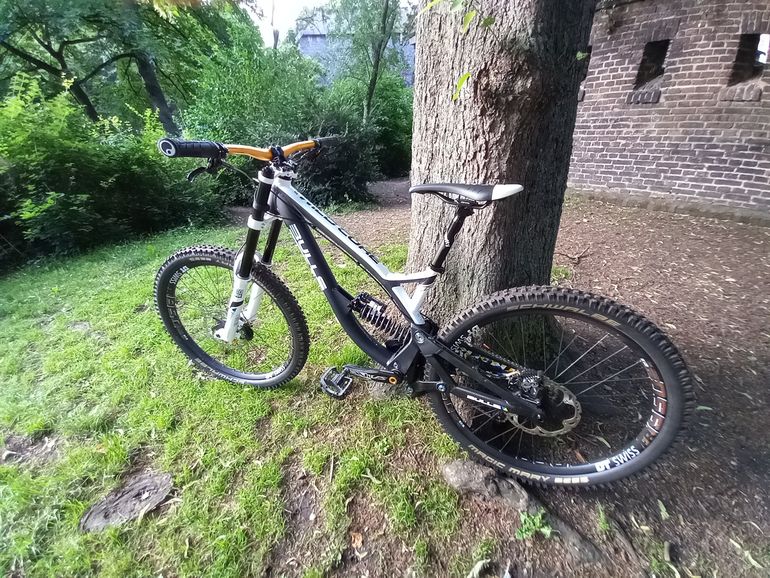 Used BULLS Wild Core Team 2019 Mountainbike, White — image 2 of 6