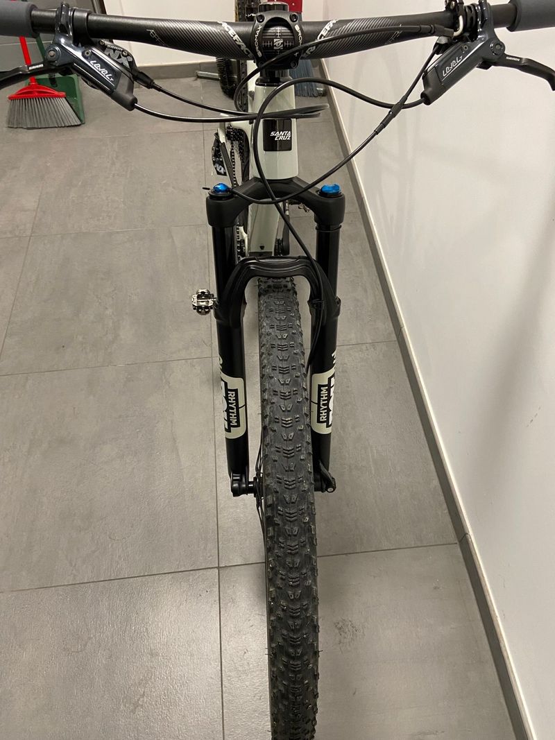 Used Santa Cruz Highball SRAM NX Eagle 2019 Mountainbike, Light Gray — image 6 of 11