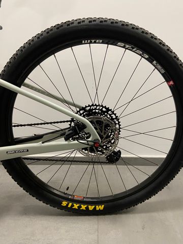 Used Santa Cruz Highball SRAM NX Eagle 2019 Mountainbike, Light Gray — image 4 of 11