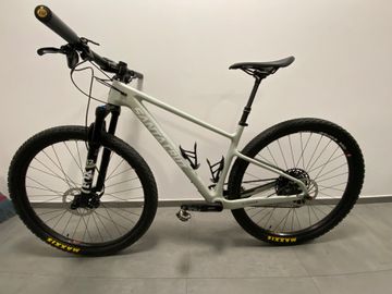 Used Santa Cruz Highball SRAM NX Eagle 2019 Mountainbike, Light Gray — image 2 of 11
