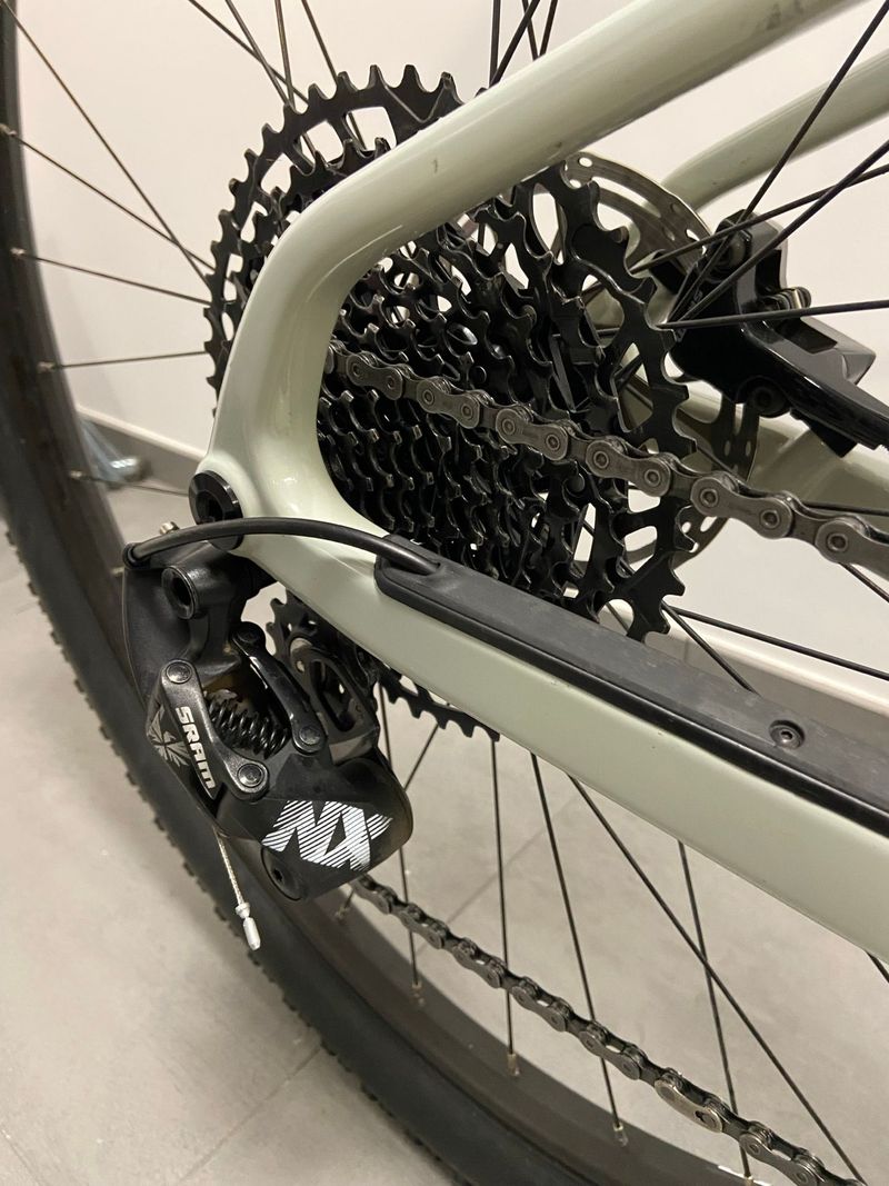 Used Santa Cruz Highball SRAM NX Eagle 2019 Mountainbike, Light Gray — image 10 of 11