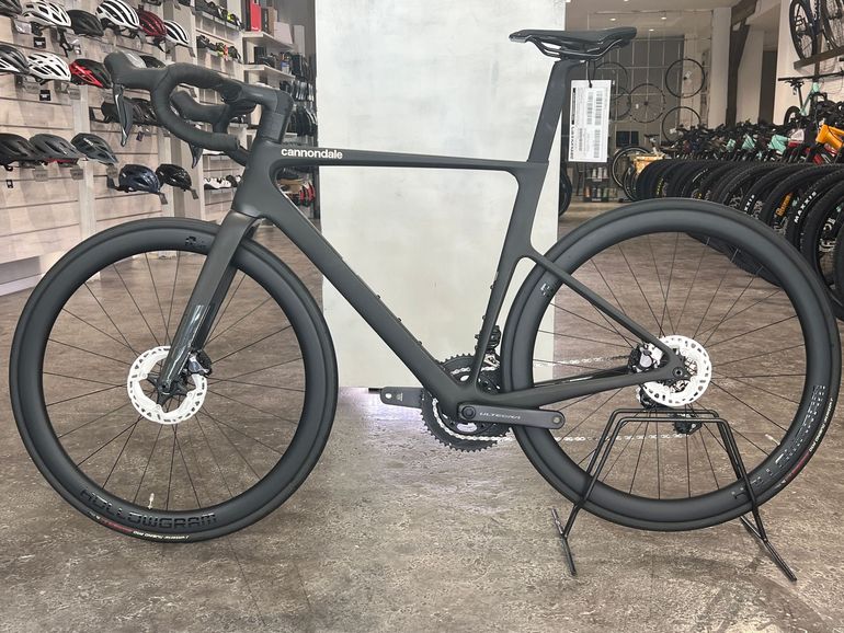 Gebrauchtes Cannondale SuperSix EVO 2 2024 2024 Road & Gravel, Schwarz — Bild 2 von 6
