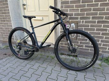 Used Cannondale Trail SL 2 2023 2023 Mountainbike, Black, 29 — image 8 of 10