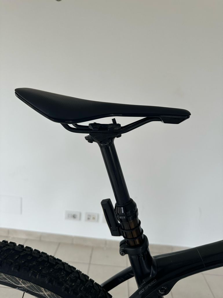 Used Trek Custom Shimano Deore XT 2019 Mountainbike, Black — image 2 of 6