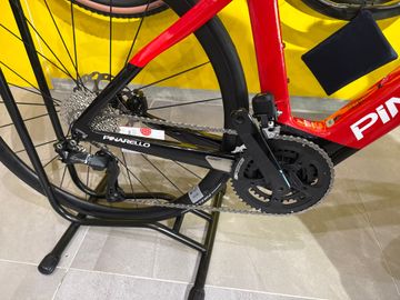 Pinarello NYTRO E5 ROAD - 105 Di2 2024 2024 Road & Gravel d'occasion — image 3 sur 4